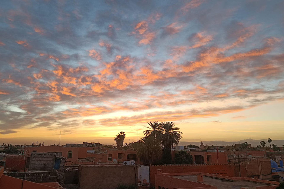 Tramonto sulla città di Marrakech