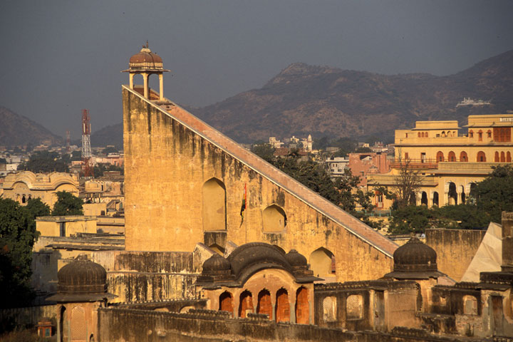 India, Jaipur, Jantar Mantar (reportage Un giorno l'astrologo mi disse..., foto di Marco Moretti)
