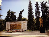 Azerbaijan - Ivanovka, monumento (foto di Sara Pellicoro)